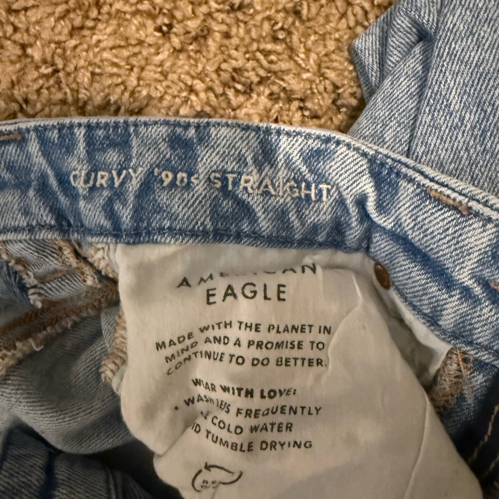 American Eagle Outfitters Light Blue Ripped Straight Leg Jeans - Picture 3 of 5